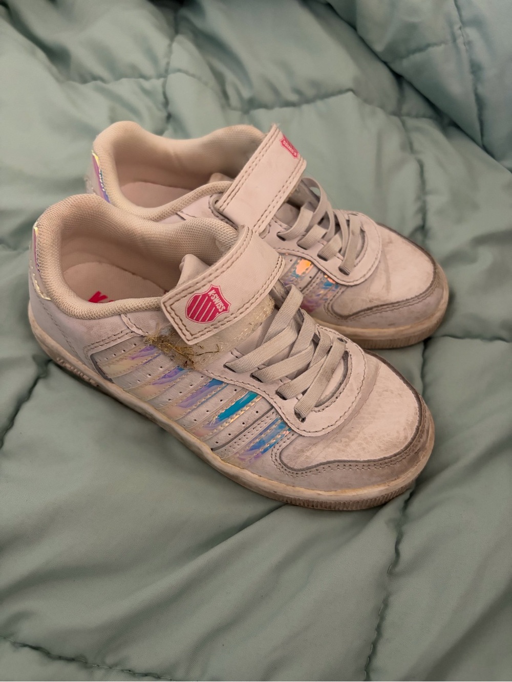K-Swiss White Kids Sneakers with Iridescent Stripes